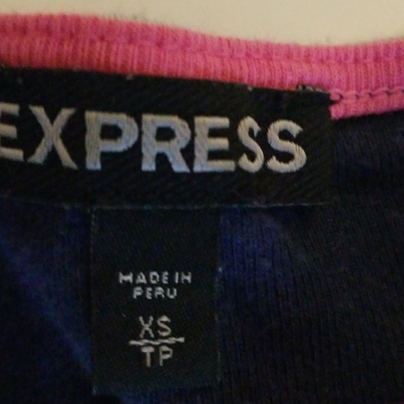 Express 3/4 Sleeve Top - Picture 4 of 5
